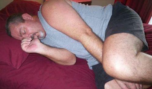 成人不排气姿势图解视频,轻松缓解便秘困扰