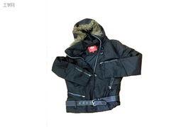 女成人黑色棉衣视频,黑色棉衣魅力演绎