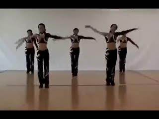 简单伞舞成人教学视频